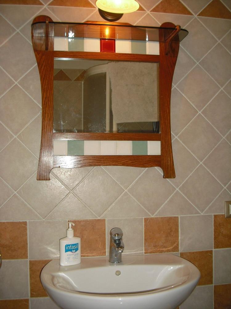 Almaran B&B Trapani Port & City المظهر الخارجي الصورة