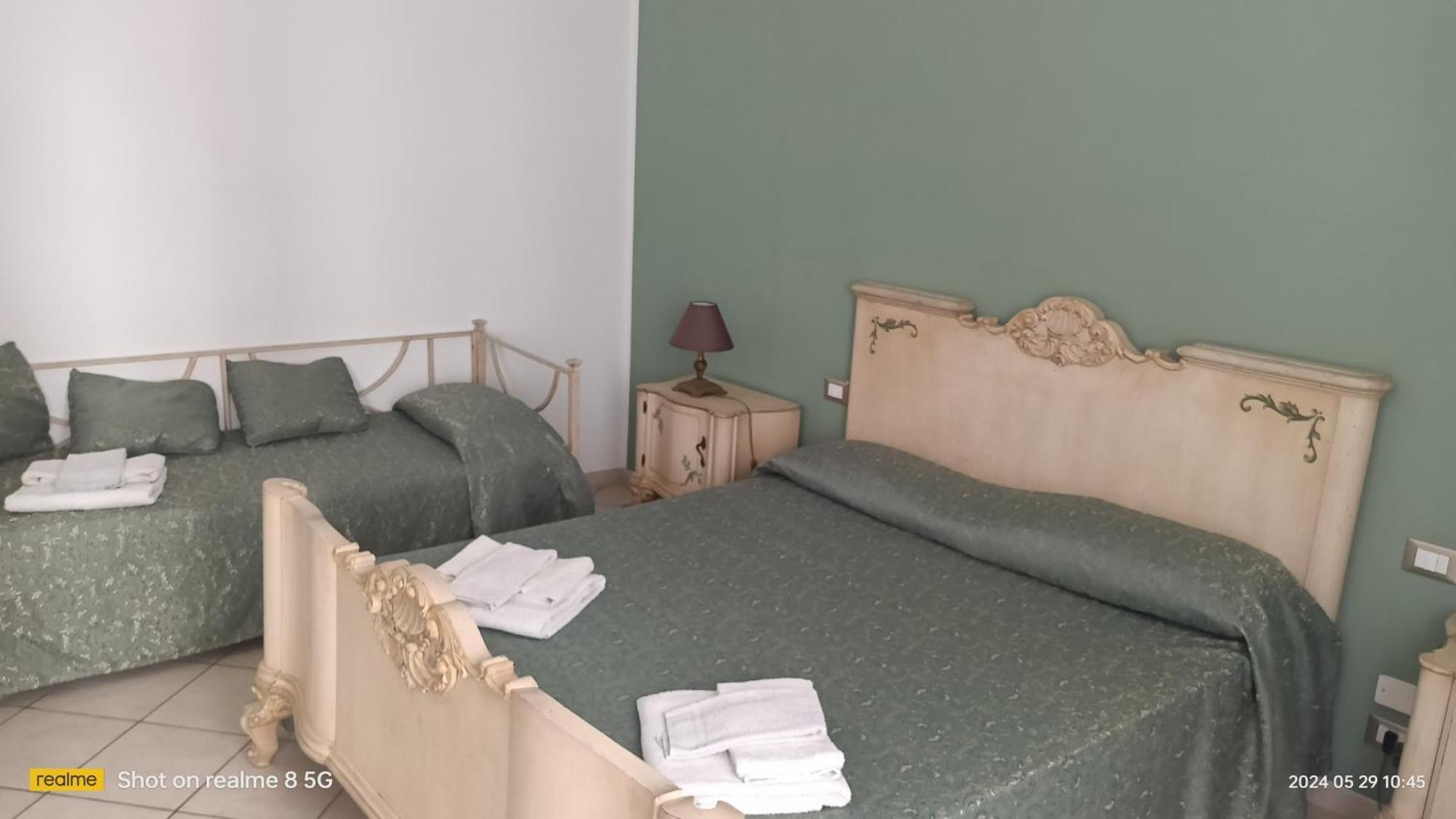 Almaran B&B Trapani Port & City الغرفة الصورة
