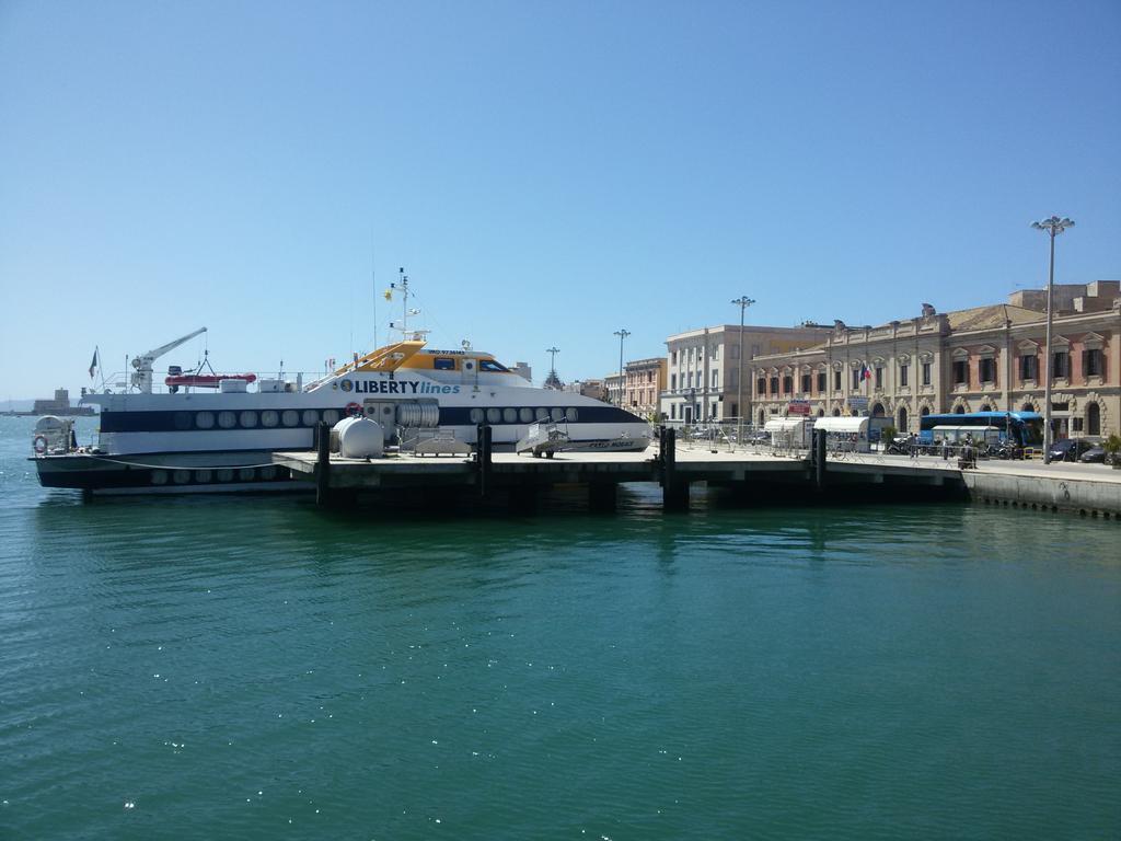Almaran B&B Trapani Port & City المظهر الخارجي الصورة